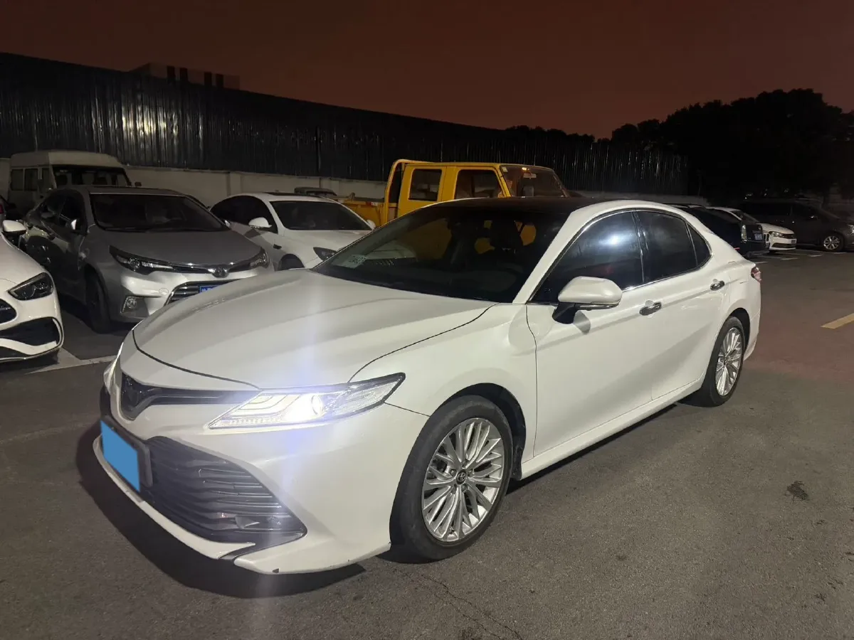 2019 Toyota Camry 2.5L 209HP L4 8AT,autocango,china used car exporter,china ev exporter,chinese used car exporter,chinese used ev exporter