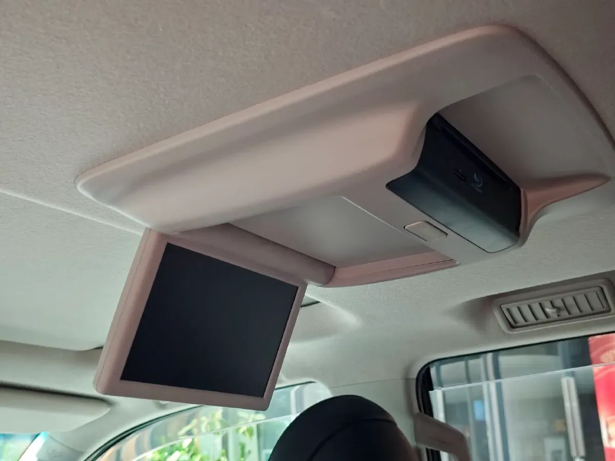 2018 Volvo XC90 2.0T 254HP L4 8AT,autocango,china used car exporter,china ev exporter,chinese used car exporter,chinese used ev exporter