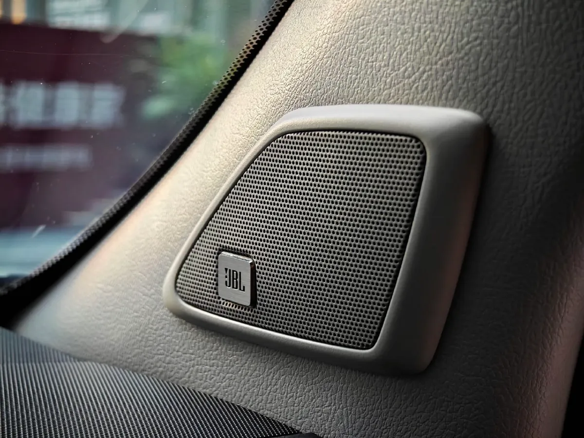 2018 Volvo XC90 2.0T 254HP L4 8AT,autocango,china used car exporter,china ev exporter,chinese used car exporter,chinese used ev exporter