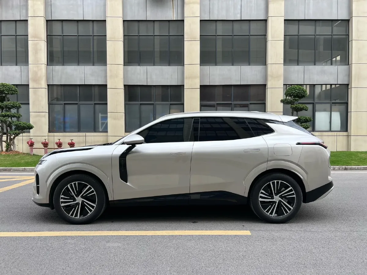 2023 LYNK&CO 08 EM-P 1.5T 163HP L4 3DHT PHEV 21.2KWH,autocango,china used car exporter,china ev exporter,chinese used car exporter,chinese used ev exporter