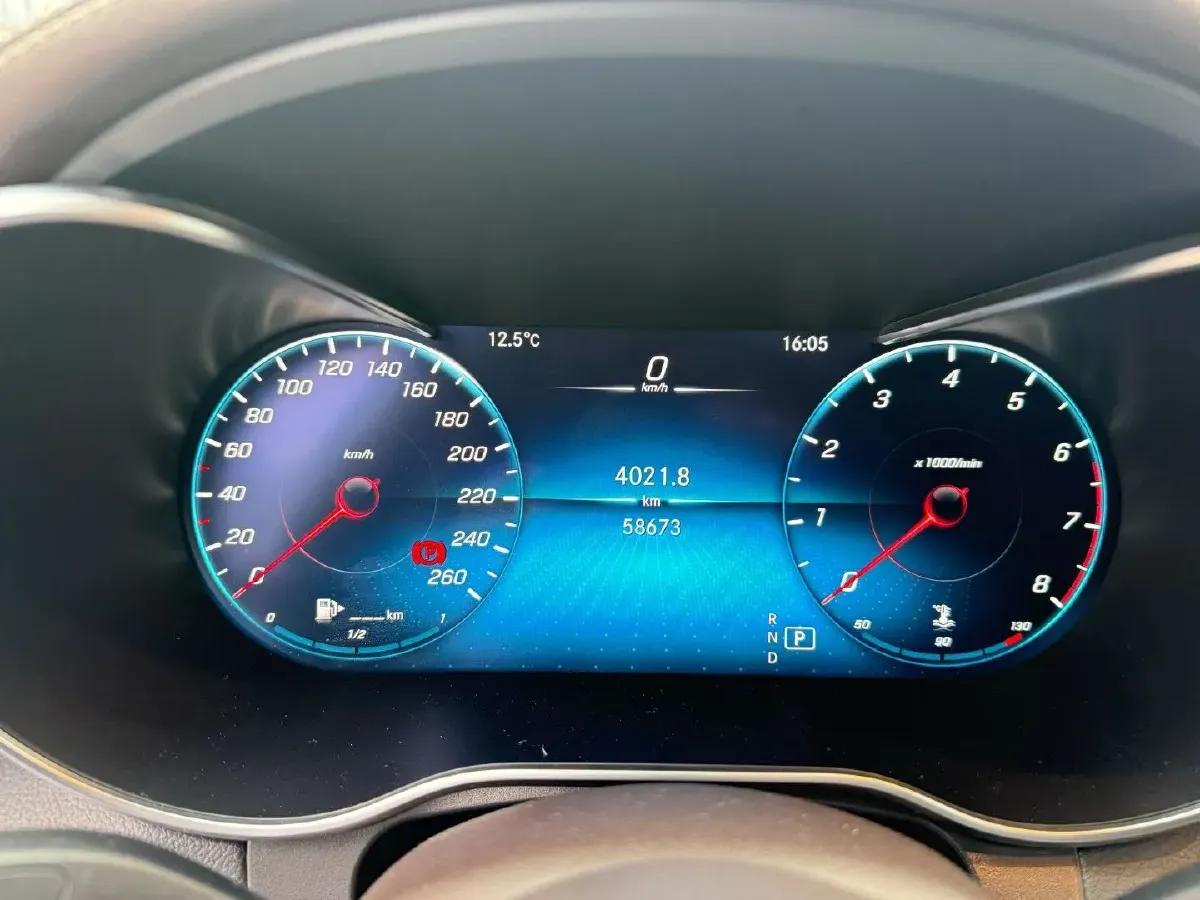 2020 Mercedes-Benz GLC Class 2.0T 197HP L4 9AT,autocango,china used car exporter,china ev exporter,chinese used car exporter,chinese used ev exporter