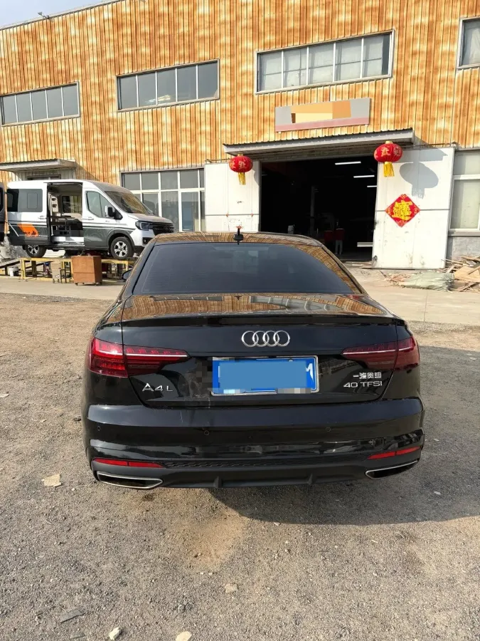 2022 Audi A4L 2.0T 190HP L4 7DCT,autocango,china used car exporter,china ev exporter,chinese used car exporter,chinese used ev exporter
