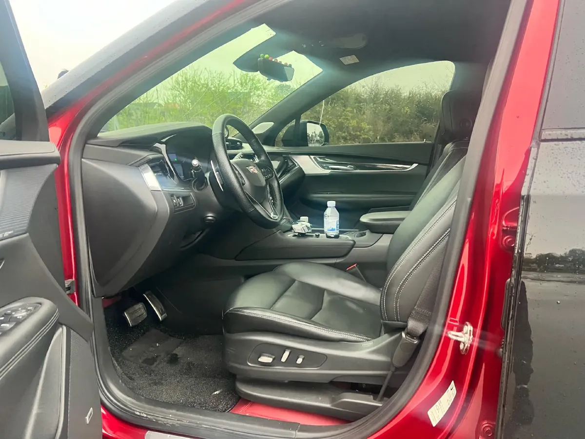 2022 Cadillac XT6 2.0T 237HP L4 9AT,autocango,china used car exporter,china ev exporter,chinese used car exporter,chinese used ev exporter