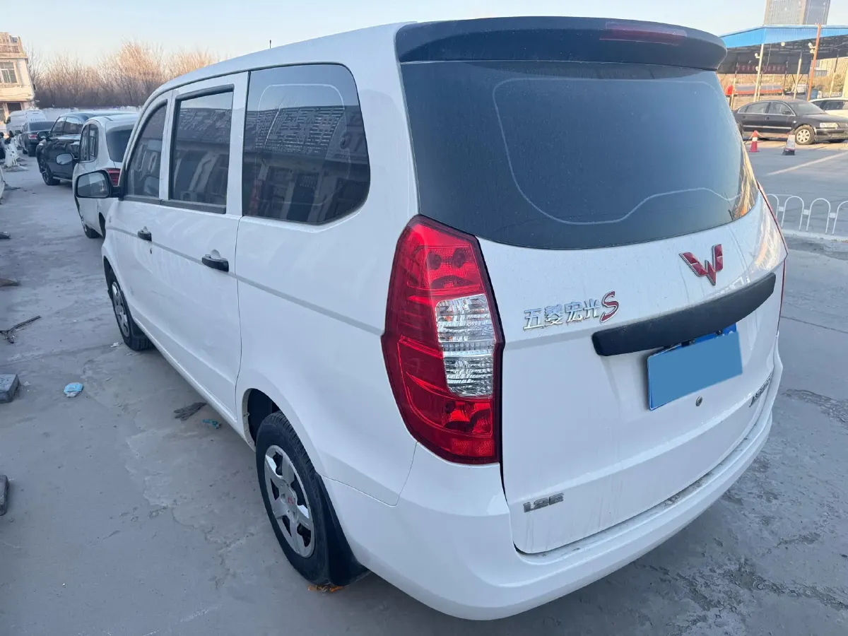 2020 WuLing HongGuang 1.2L 76HP L4 5MT,autocango,china used car exporter,china ev exporter,chinese used car exporter,chinese used ev exporter