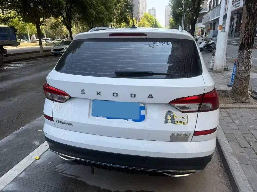 2021 Skoda Kamiq 1.5L 112HP L4 6AT,autocango,china used car exporter,china ev exporter,chinese used car exporter,chinese used ev exporter