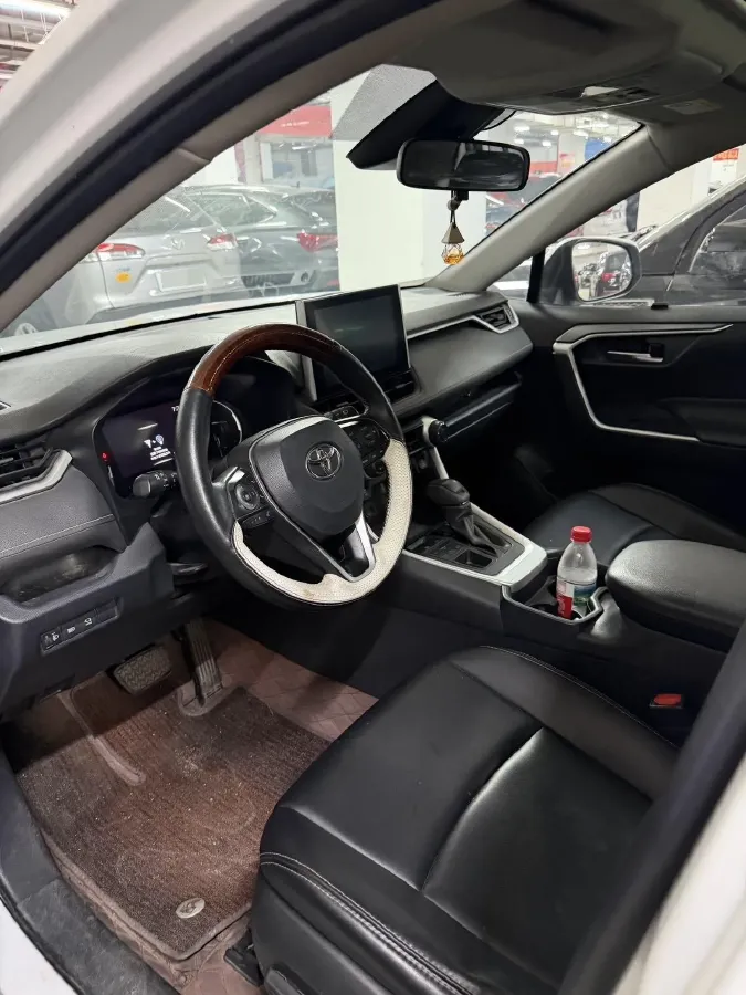 2021 Toyota RAV4 2.0L 171HP L4 CVT,autocango,china used car exporter,china ev exporter,chinese used car exporter,chinese used ev exporter