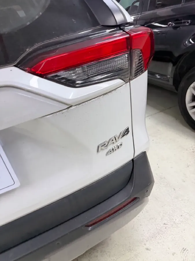 2021 Toyota RAV4 2.0L 171HP L4 CVT,autocango,china used car exporter,china ev exporter,chinese used car exporter,chinese used ev exporter