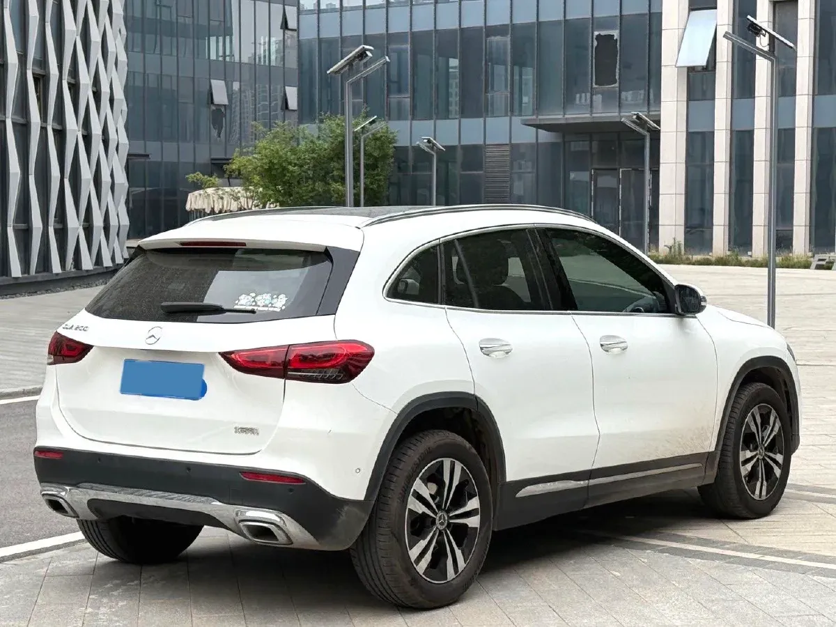 2020 Mercedes-Benz GLA Class 1.3T 163HP L4 7DCT,autocango,china used car exporter,china ev exporter,chinese used car exporter,chinese used ev exporter