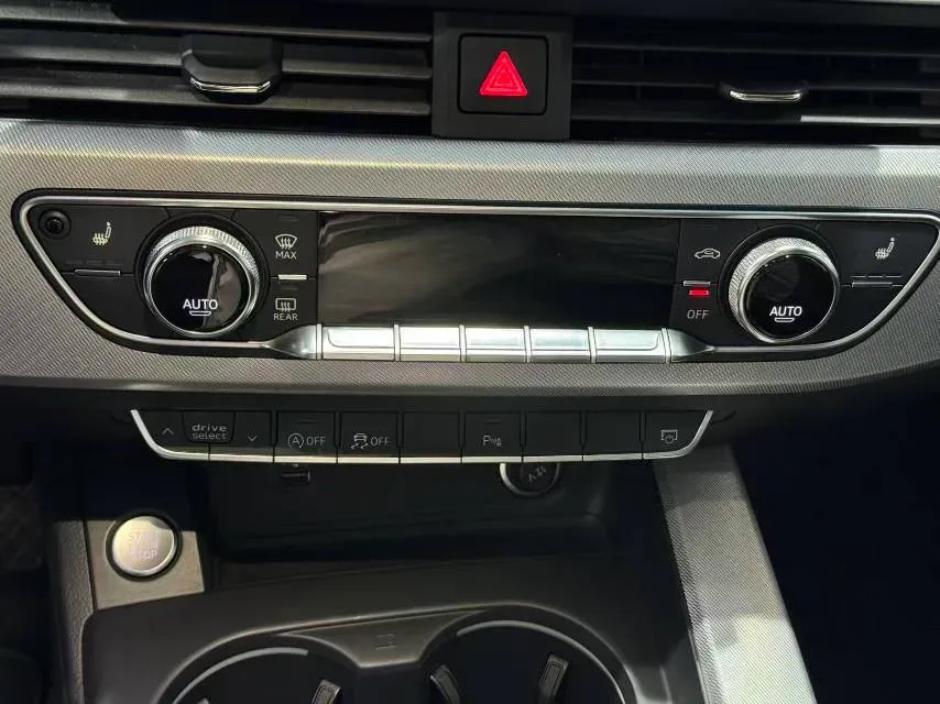 2021 Audi A5 2.0T 204HP L4 7DCT,autocango,china used car exporter,china ev exporter,chinese used car exporter,chinese used ev exporter