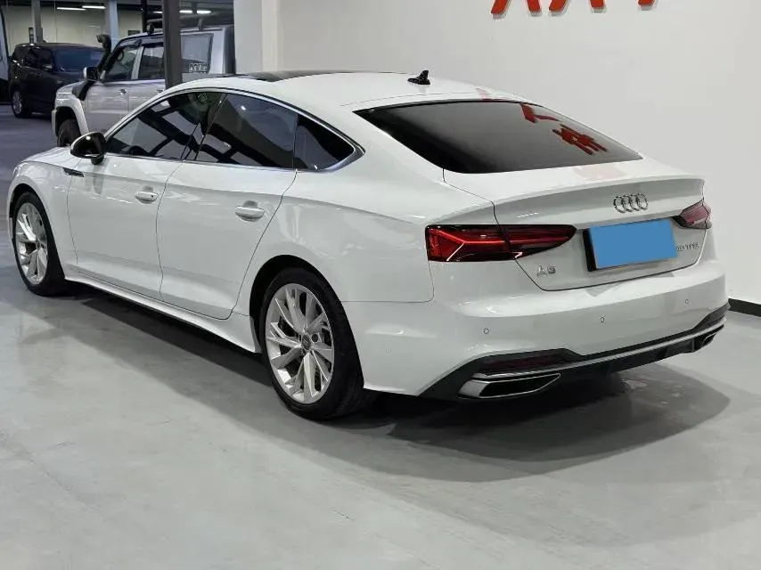 2021 Audi A5 2.0T 204HP L4 7DCT,autocango,china used car exporter,china ev exporter,chinese used car exporter,chinese used ev exporter