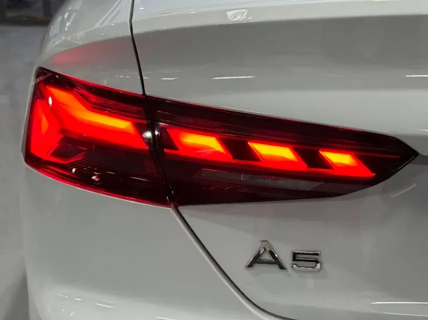 2021 Audi A5 2.0T 204HP L4 7DCT,autocango,china used car exporter,china ev exporter,chinese used car exporter,chinese used ev exporter