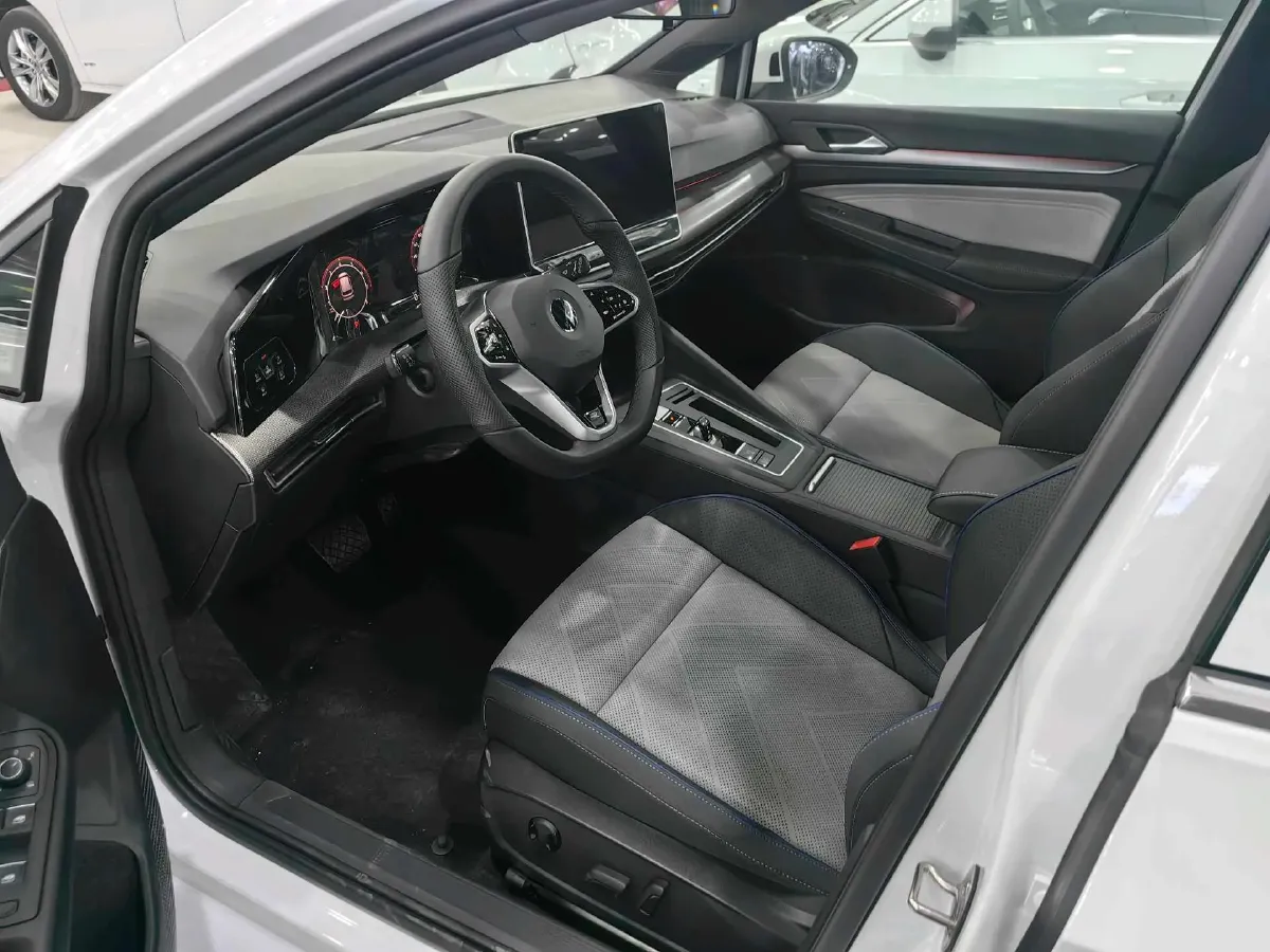 2026 Volkswagen Golf 1.5T 160HP L4 7DCT,autocango,china used car exporter,china ev exporter,chinese used car exporter,chinese used ev exporter