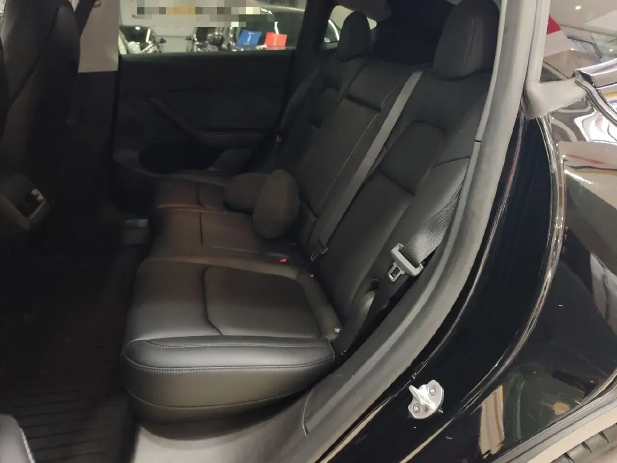 2022 Tesla Model Y BEV 60KWH,autocango,china used car exporter,china ev exporter,chinese used car exporter,chinese used ev exporter