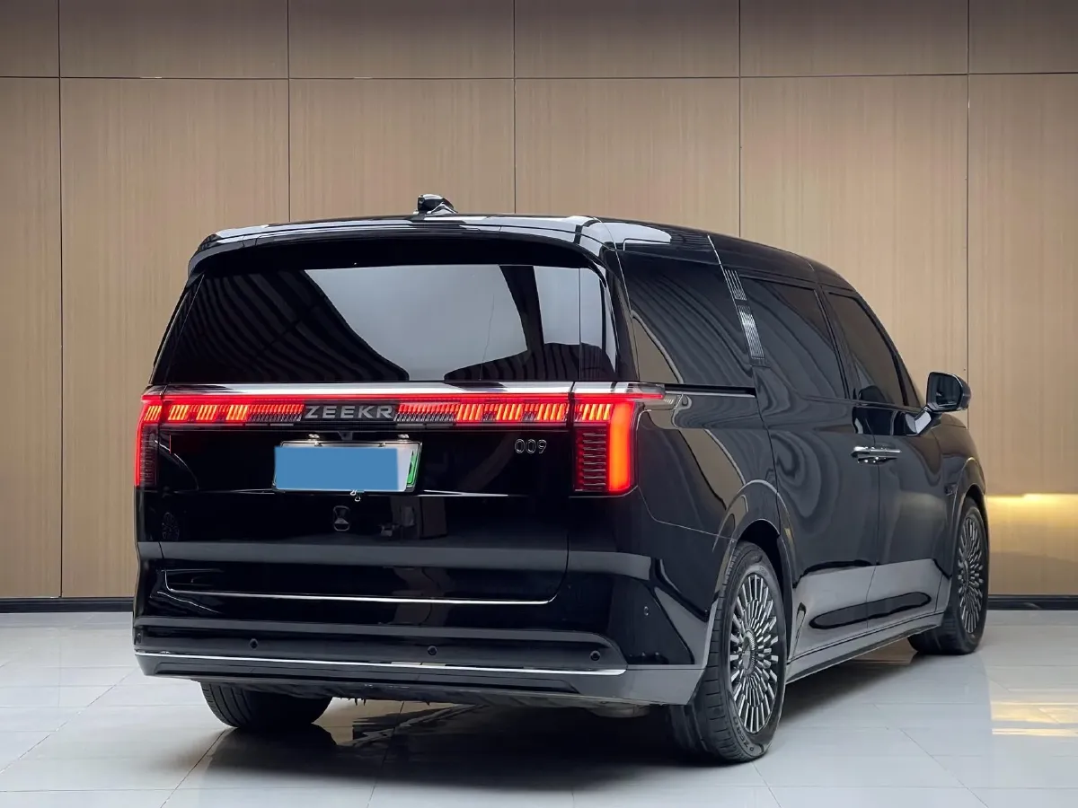 2022 Zeekr 009 BEV 116KWH,autocango,china used car exporter,china ev exporter,chinese used car exporter,chinese used ev exporter