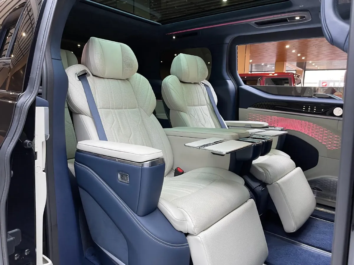 2022 Zeekr 009 BEV 116KWH,autocango,china used car exporter,china ev exporter,chinese used car exporter,chinese used ev exporter