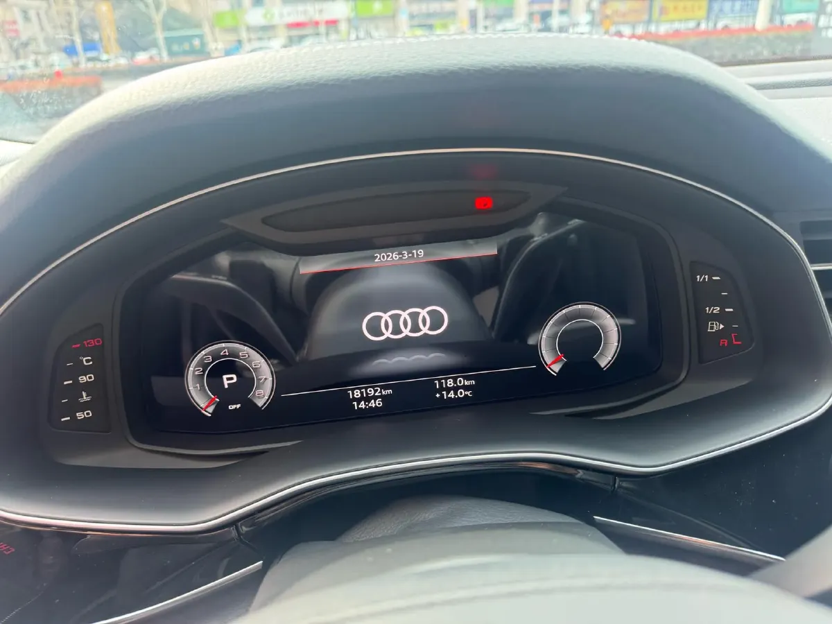 2023 Audi Q7 2.0T 265HP L4 8AT,autocango,china used car exporter,china ev exporter,chinese used car exporter,chinese used ev exporter