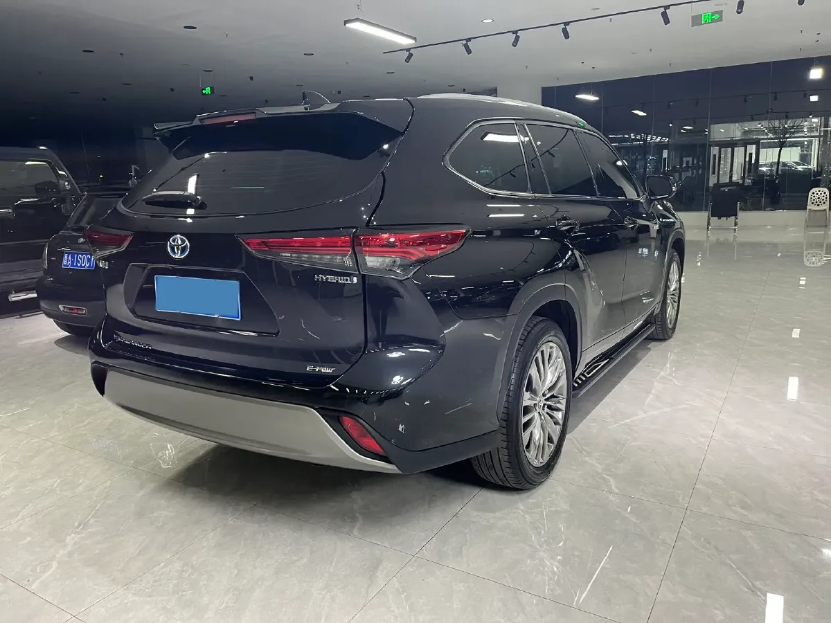 2023 Toyota Highlander 2.5L 189HP L4 E-CVT Hybrid,autocango,china used car exporter,china ev exporter,chinese used car exporter,chinese used ev exporter
