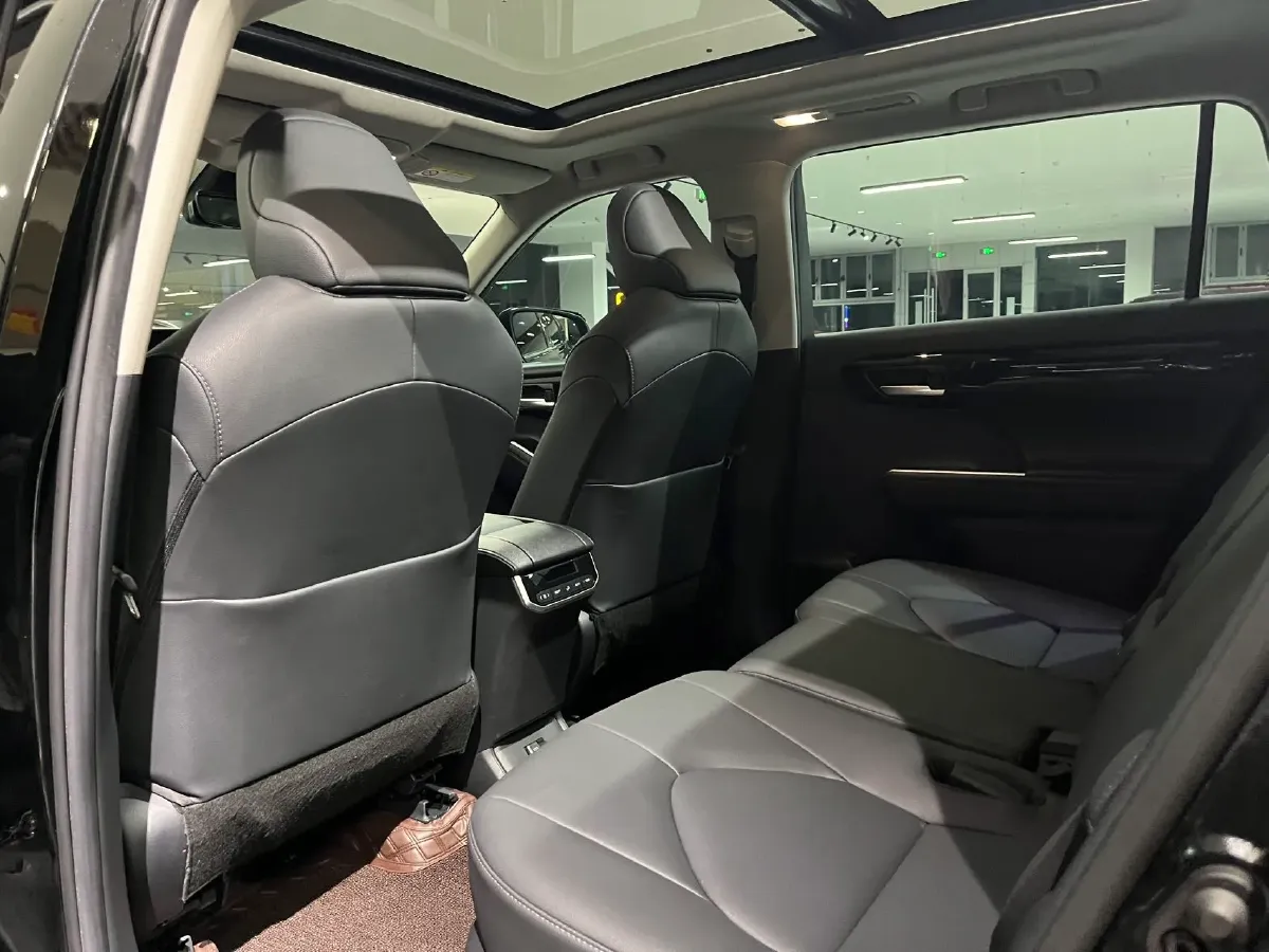 2023 Toyota Highlander 2.5L 189HP L4 E-CVT Hybrid,autocango,china used car exporter,china ev exporter,chinese used car exporter,chinese used ev exporter