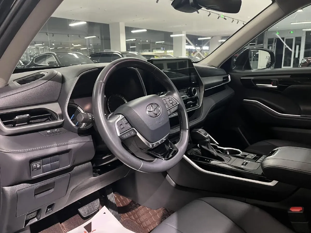 2023 Toyota Highlander 2.5L 189HP L4 E-CVT Hybrid,autocango,china used car exporter,china ev exporter,chinese used car exporter,chinese used ev exporter