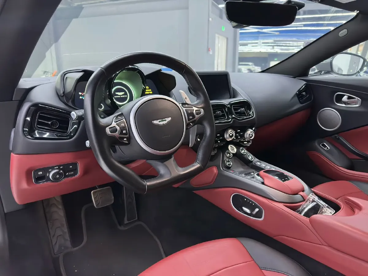 2022 BMW X7 4.4T 530HP V8 8AT,autocango,china used car exporter,china ev exporter,chinese used car exporter,chinese used ev exporter