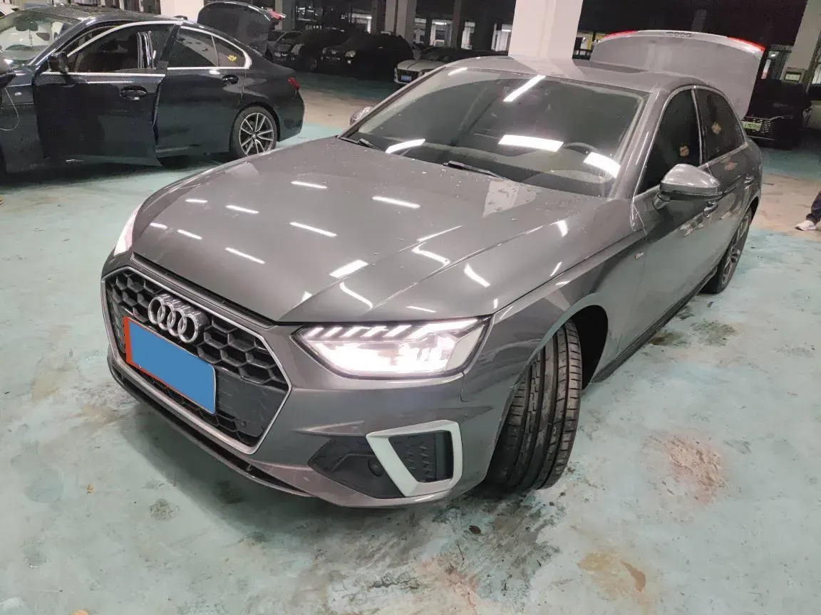 2020 Audi A4L 2.0T 190HP L4 7DCT,autocango,china used car exporter,china ev exporter,chinese used car exporter,chinese used ev exporter