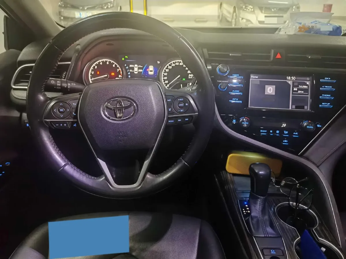2018 Toyota Camry 2.0L 169HP L4 6AT,autocango,china used car exporter,china ev exporter,chinese used car exporter,chinese used ev exporter