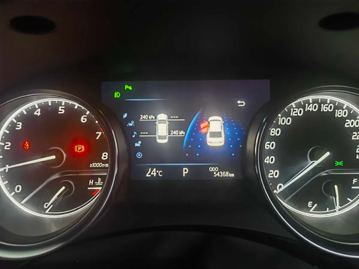 2018 Toyota Camry 2.0L 169HP L4 6AT,autocango,china used car exporter,china ev exporter,chinese used car exporter,chinese used ev exporter