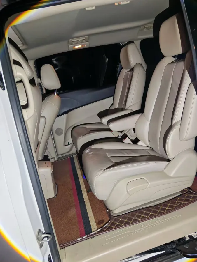 2018 Buick GL8 2.0T 260HP L4 6AT,autocango,china used car exporter,china ev exporter,chinese used car exporter,chinese used ev exporter