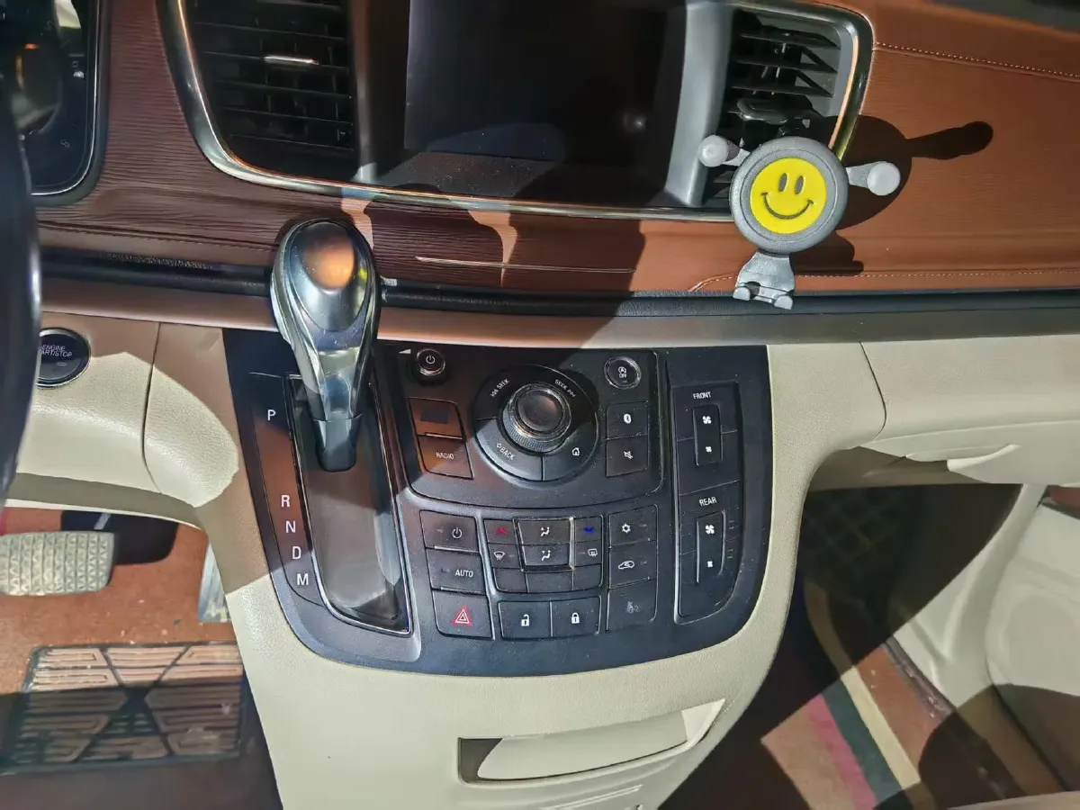 2018 Buick GL8 2.0T 260HP L4 6AT,autocango,china used car exporter,china ev exporter,chinese used car exporter,chinese used ev exporter