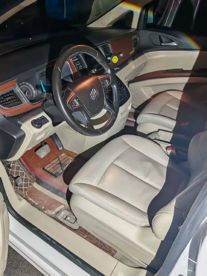 2018 Buick GL8 2.0T 260HP L4 6AT,autocango,china used car exporter,china ev exporter,chinese used car exporter,chinese used ev exporter