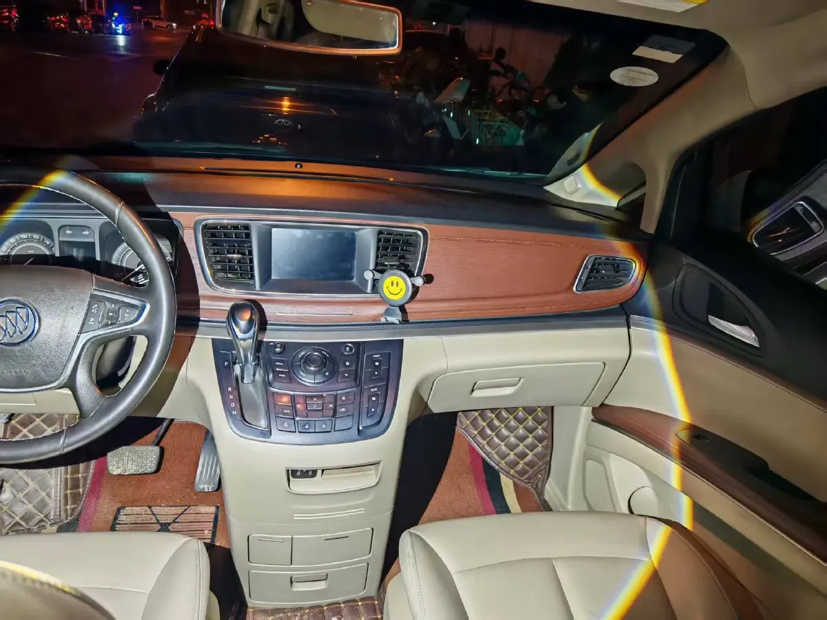 2018 Buick GL8 2.0T 260HP L4 6AT,autocango,china used car exporter,china ev exporter,chinese used car exporter,chinese used ev exporter