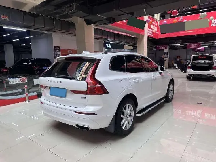 2018 Volvo XC60 2.0T 254HP L4 8AT,autocango,china used car exporter,china ev exporter,chinese used car exporter,chinese used ev exporter