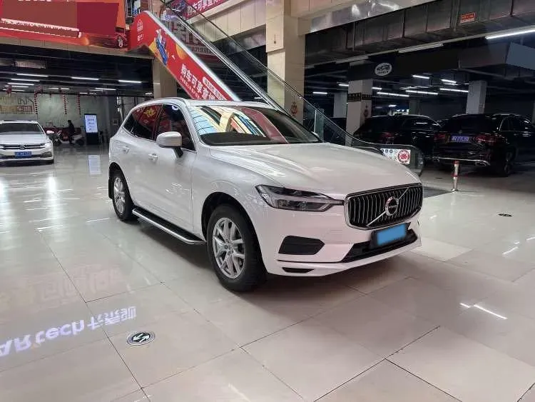 2018 Volvo XC60 2.0T 254HP L4 8AT,autocango,china used car exporter,china ev exporter,chinese used car exporter,chinese used ev exporter