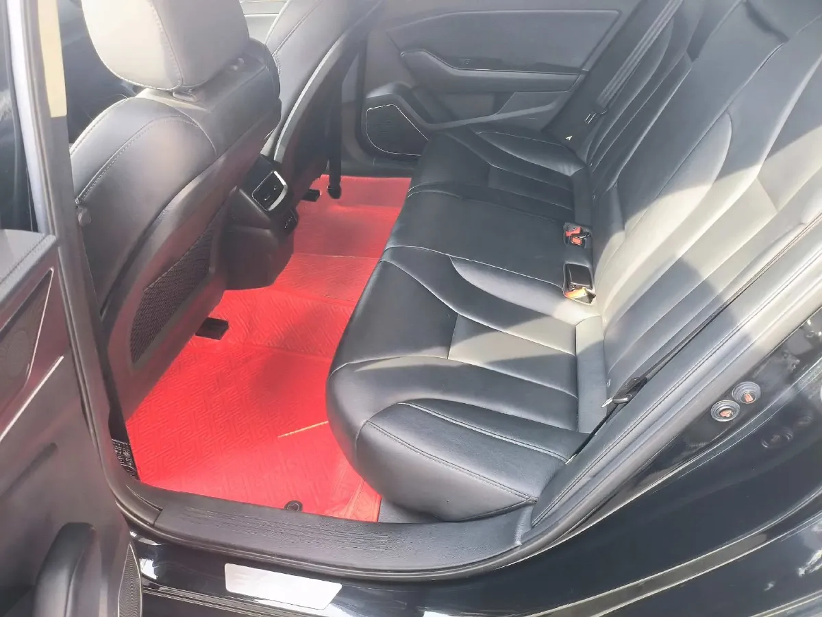 2020 HongQi H5 1.5T 169HP L4 7DCT,autocango,china used car exporter,china ev exporter,chinese used car exporter,chinese used ev exporter