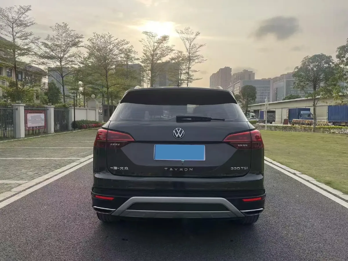 2022 Volkswagen Tayron 2.0T 186HP L4 7DCT,autocango,china used car exporter,china ev exporter,chinese used car exporter,chinese used ev exporter