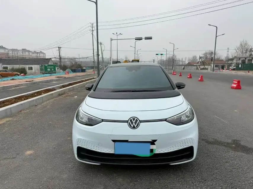 2023 Volkswagen ID.3 BEV 52.8KWH,autocango,china used car exporter,china ev exporter,chinese used car exporter,chinese used ev exporter