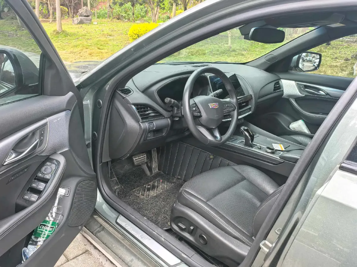 2024 Cadillac CT5 2.0T 237HP L4 10AT,autocango,china used car exporter,china ev exporter,chinese used car exporter,chinese used ev exporter