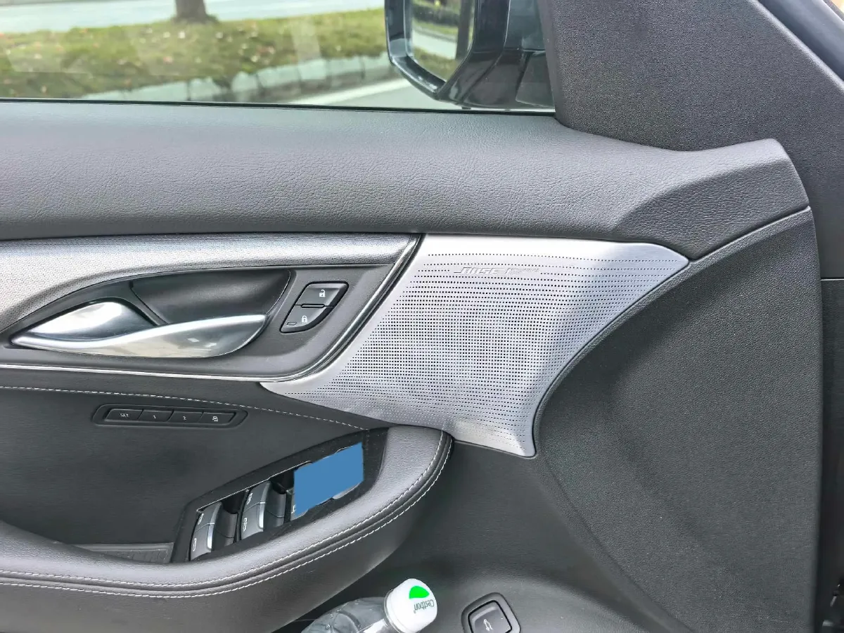 2024 Cadillac CT5 2.0T 237HP L4 10AT,autocango,china used car exporter,china ev exporter,chinese used car exporter,chinese used ev exporter