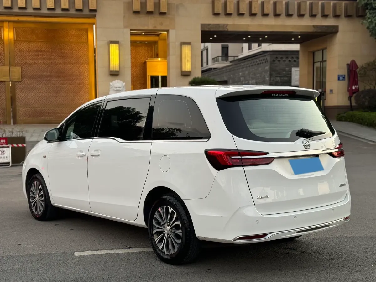 2021 Buick GL8 2.0T 237HP L4 9AT,autocango,china used car exporter,china ev exporter,chinese used car exporter,chinese used ev exporter