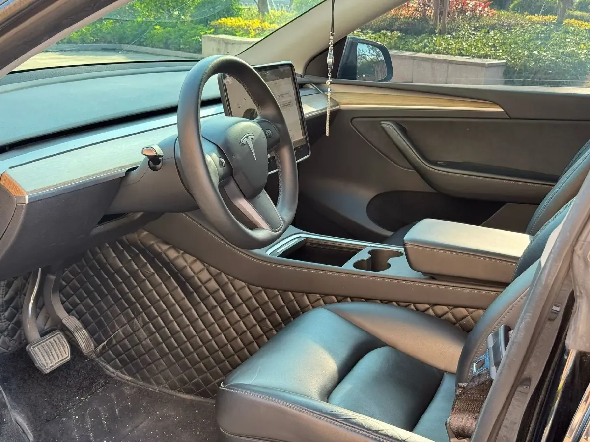 2022 Tesla Model Y BEV 60KWH,autocango,china used car exporter,china ev exporter,chinese used car exporter,chinese used ev exporter