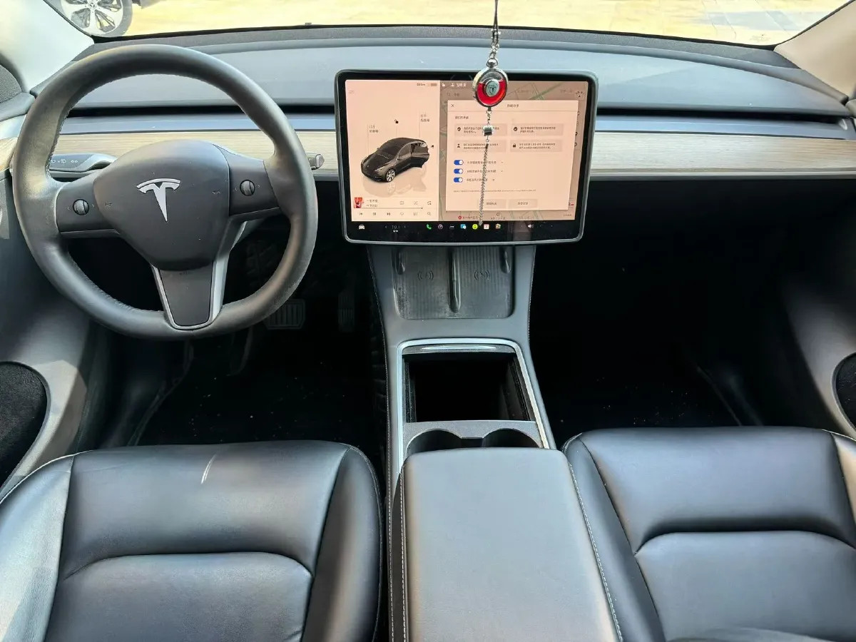 2022 Tesla Model Y BEV 60KWH,autocango,china used car exporter,china ev exporter,chinese used car exporter,chinese used ev exporter