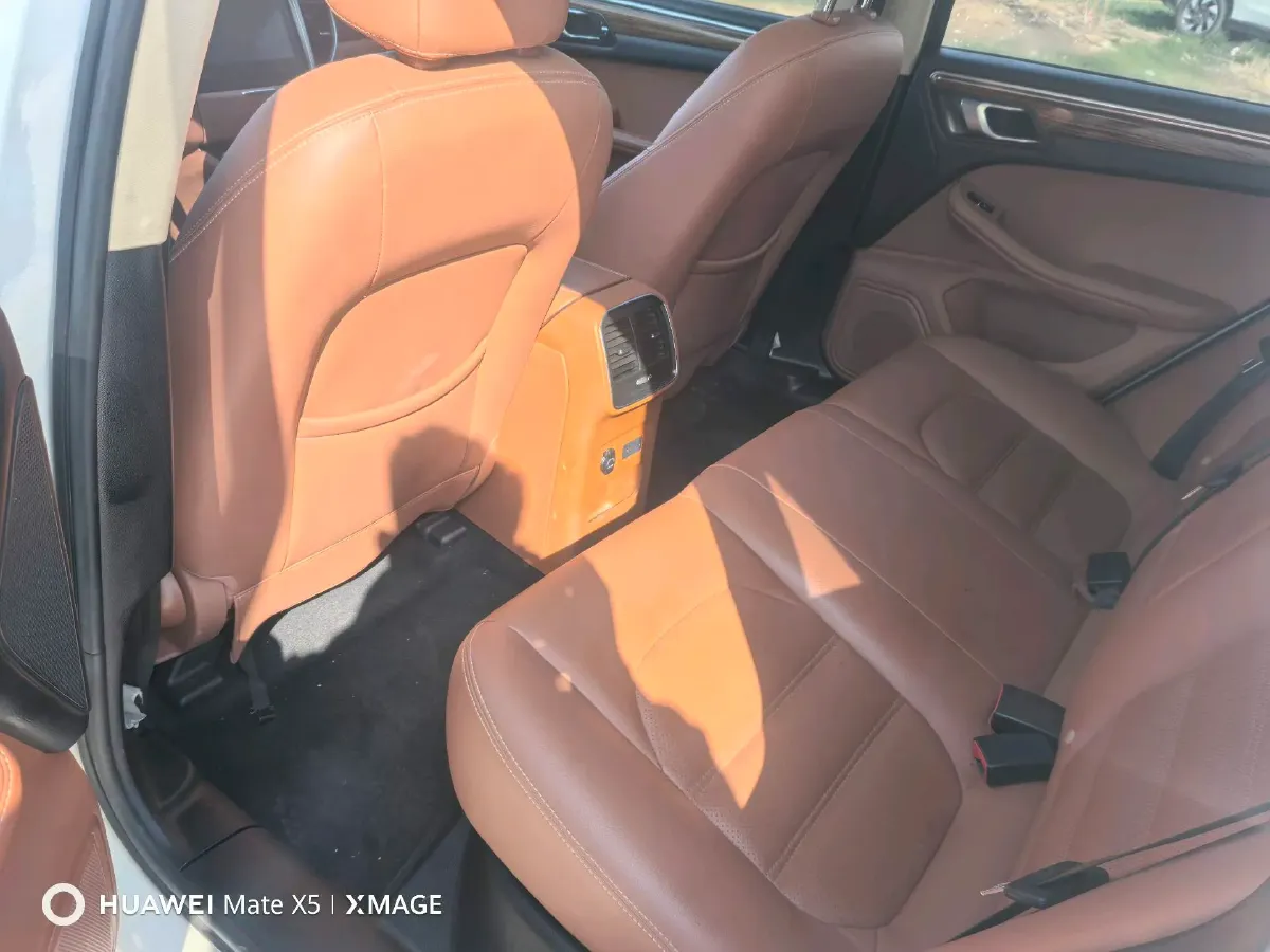 2017 Zotye SR9 2.0T 190HP L4 5MT,autocango,china used car exporter,china ev exporter,chinese used car exporter,chinese used ev exporter