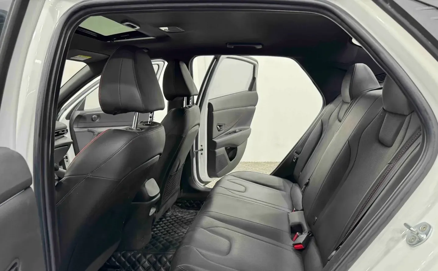 2021 Hyundai Elantra 1.5L 115HP L4 CVT,autocango,china used car exporter,china ev exporter,chinese used car exporter,chinese used ev exporter