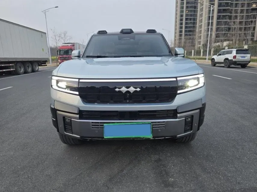 2025 FangChengBao Bao 8 2.0T 245HP L4 E-CVT PHEV 36.8KWH,autocango,china used car exporter,china ev exporter,chinese used car exporter,chinese used ev exporter