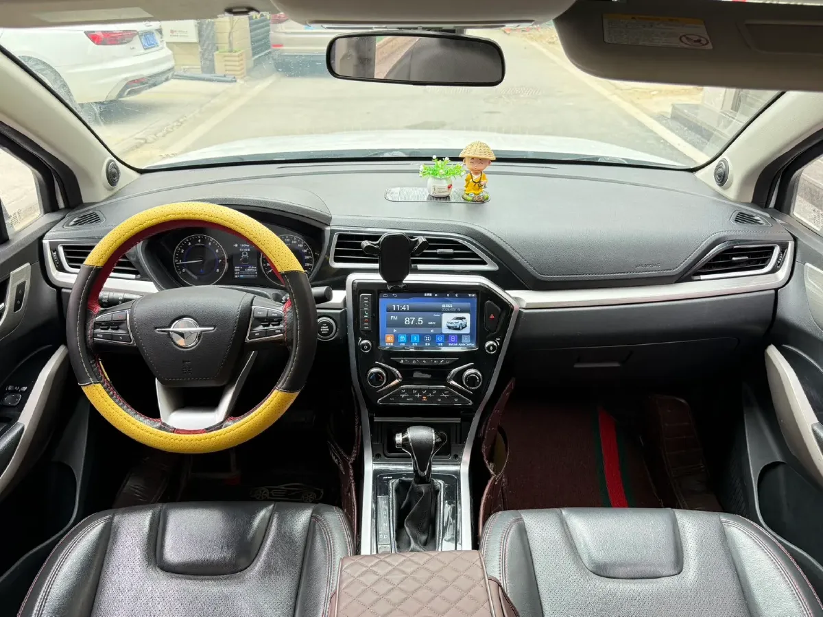 2018 HaiMa S5 Young Edition 1.6L 122HP L4 CVT,autocango,china used car exporter,china ev exporter,chinese used car exporter,chinese used ev exporter