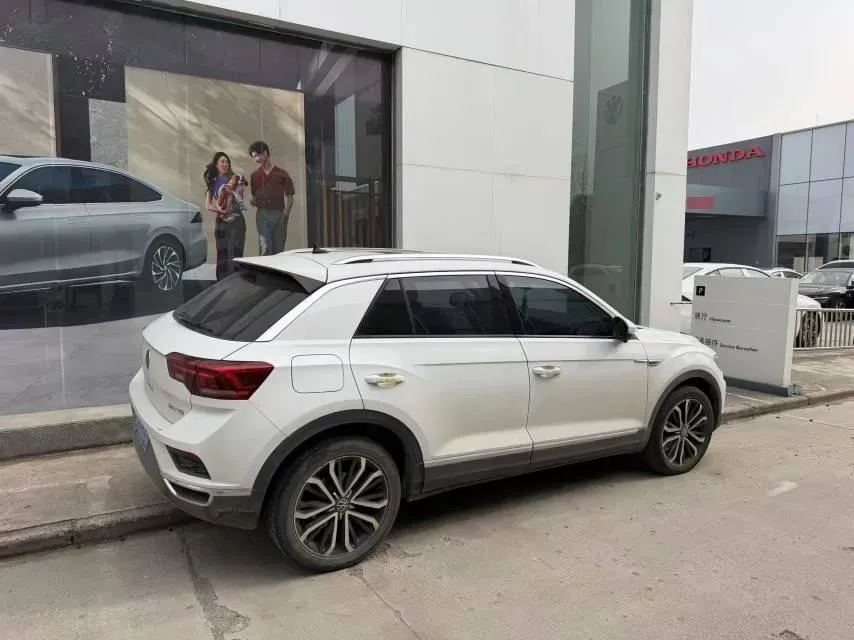 2021 Volkswagen T-Roc 1.4T 150HP L4 7DCT,autocango,china used car exporter,china ev exporter,chinese used car exporter,chinese used ev exporter