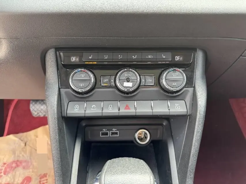 2018 Skoda Octavia 1.4T 150HP L4 7DCT,autocango,china used car exporter,china ev exporter,chinese used car exporter,chinese used ev exporter