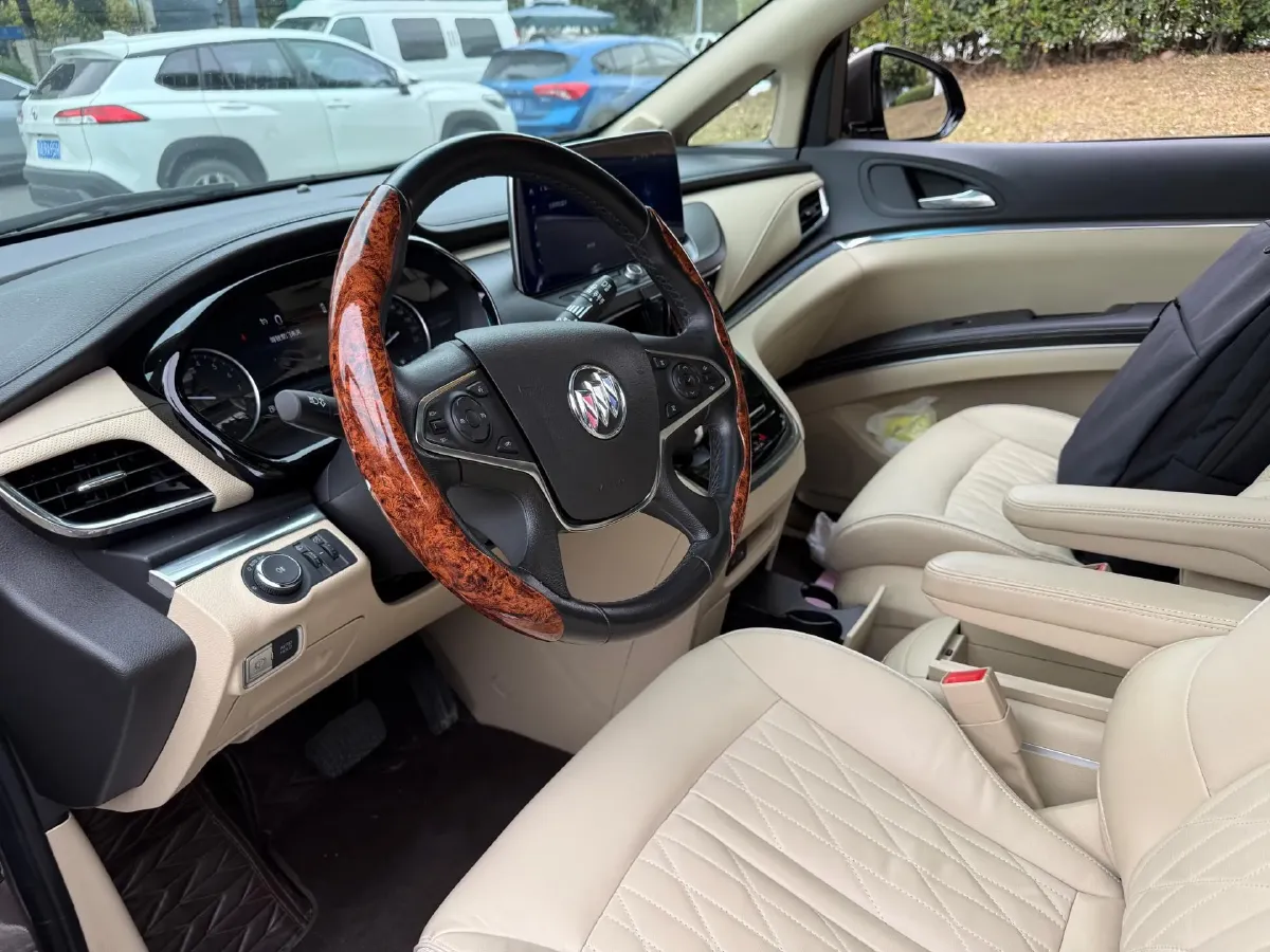 2023 Buick GL8 2.0T 237HP L4 9AT,autocango,china used car exporter,china ev exporter,chinese used car exporter,chinese used ev exporter