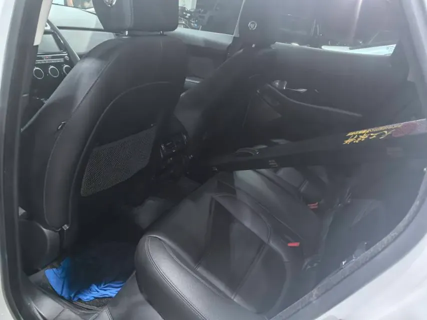 2018 Jaguar E-PACE 2.0T 249HP L4 9AT,autocango,china used car exporter,china ev exporter,chinese used car exporter,chinese used ev exporter