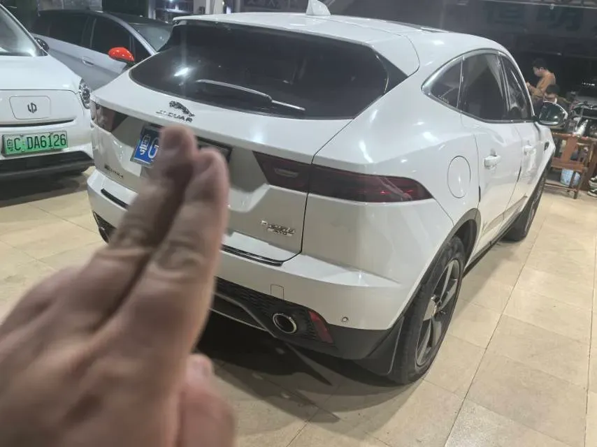 2018 Jaguar E-PACE 2.0T 249HP L4 9AT,autocango,china used car exporter,china ev exporter,chinese used car exporter,chinese used ev exporter
